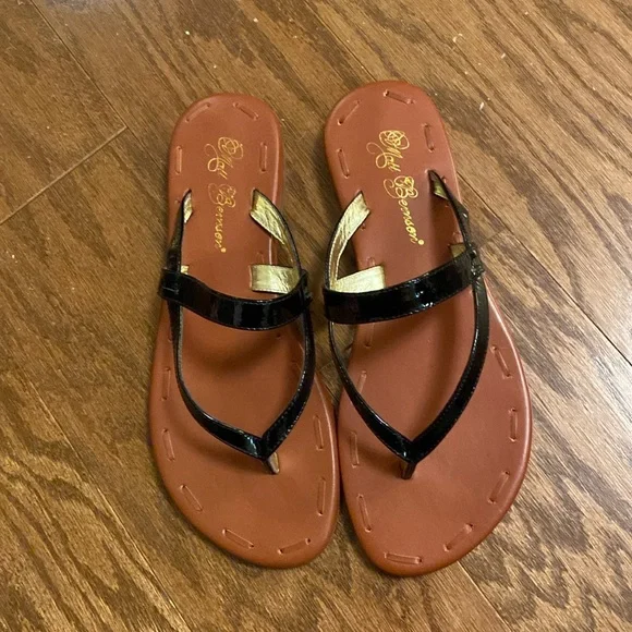 NIB - Matt Bernson The Love Sandal, Black Patent Leather Wrinkle. Size 8 - Picture 7 of 11